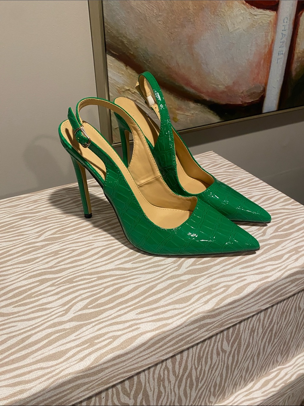 Green Patent Slingback Pointed-Toe High Heels Pumps embossed🐍 - Picture 8 of 9